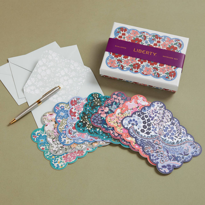 Liberty Scalloped Shaped Notecard Set