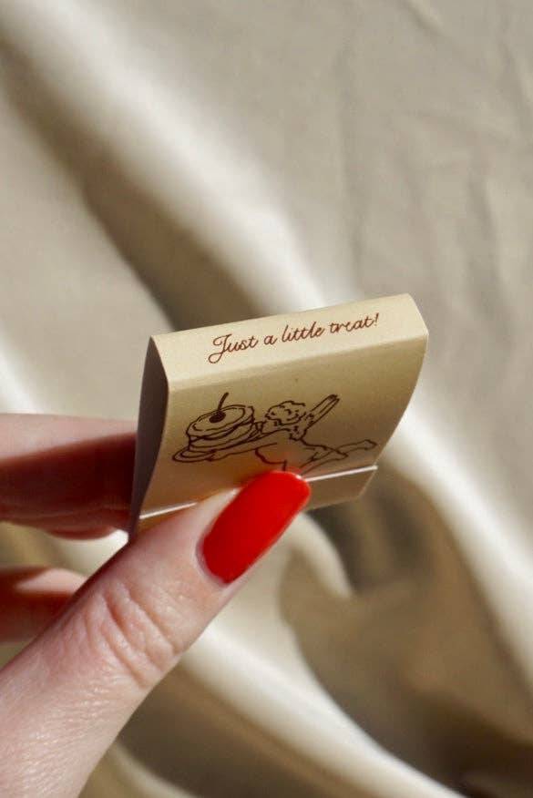 “Just A Little Treat!” Cake Matchbook